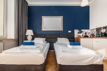 Фото номера Стандартный трехместный номер-студио Апартаменты Smolna Apartments by Your Freedom г. Варшава 17