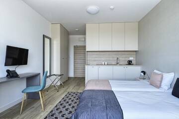 Фото номера Просторный двухместный номер с 2 отдельными кроватями Отель Arche Hotel Poloneza г. Варшава 3