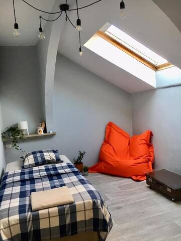Фото номера Улучшенный двухместный номер с 1 кроватью Проживание в семье Loft Guest House Nowy Świat г. Варшава 3