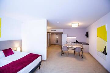 Фото номера Полулюкс Отель Arche Hotel Krakowska г. Варшава 4