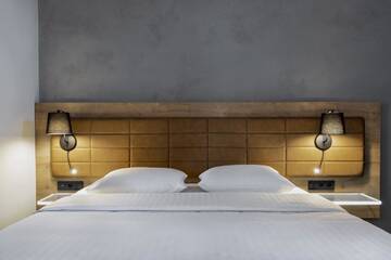 Фото номера Номер с кроватью размера «queen-size» Отель Moxy Warsaw Praga г. Варшава 7