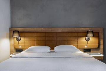 Фото номера Номер с кроватью размера «queen-size» Отель Moxy Warsaw Praga г. Варшава 14