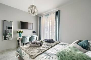 Фото номера Номер-студио Делюкс с кроватью размера &quot;king-size&quot; Апарт-отели Aparthotel Pawia Deluxe г. Варшава 30