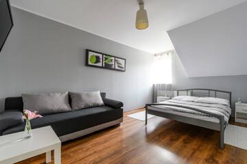 Фото номера Двухместный номер с 1 кроватью Хостелы Hostel Stara Praga Południe na Wiatracznej г. Варшава 5