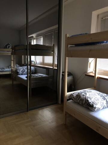Фото номера Кровать в общем 6-местном номере Хостелы Nyva House г. Варшава 5
