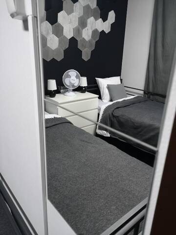 Фото номера Двухместный номер с 2 отдельными кроватями Хостелы DanHostel г. Варшава 10