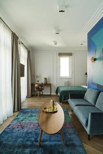 Фото номера Улучшенный двухместный номер с 1 кроватью Апарт-отели No.4 Residence г. Варшава 2