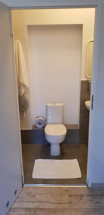 Фото номера Двухместный номер с 1 кроватью Проживание в семье Oki Doki apartments г. Варшава 3