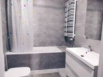 Фото номера Люкс с 2 спальнями Проживание в семье Airport Comfy Guest House г. Варшава 9