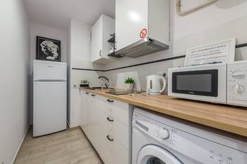 Фото номера Небольшой двухместный номер с 1 кроватью или 2 отдельными кроватями Отели типа «постель и завтрак» UNIT Warsaw Room Bed&amp;Breakfast г. Варшава 47