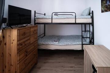 Фото номера Небольшой двухместный номер с 1 кроватью Хостелы Good Night г. Варшава 3