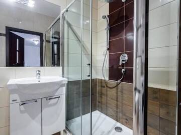 Фото номера Апартаменты с 1 спальней Апарт-отели Platinum Towers Hotel Apartments г. Варшава 6