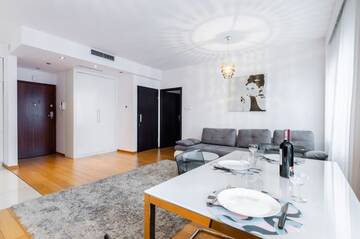 Фото номера Апартаменты с 1 спальней Апарт-отели Platinum Towers Hotel Apartments г. Варшава 6