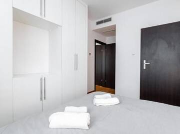 Фото номера Апартаменты с 1 спальней Апарт-отели Platinum Towers Hotel Apartments г. Варшава 4