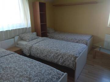 Фото номера Односпальная кровать в общем мужском номере Хостелы Hostel Kaszmirowy г. Варшава 14