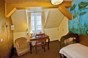 Фото номера Стандартный одноместный номер Отели типа «постель и завтрак» Castle Inn г. Варшава 4