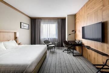 Фото номера Номер Делюкс с 1 кроватью размера «king-size» Отель Courtyard by Marriott Warsaw Airport г. Варшава 6