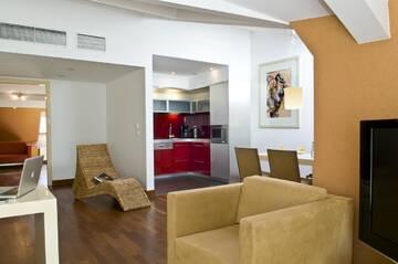 Фото номера Люкс Exceptional Отель Mamaison Residence Diana г. Варшава 7