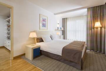 Фото номера Люкс Exceptional Отель Mamaison Residence Diana г. Варшава 5