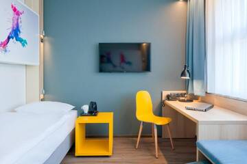 Фото номера Двухместный номер с 1 кроватью и собственной ванной комнатой Отель Start Hotel Atos г. Варшава 6