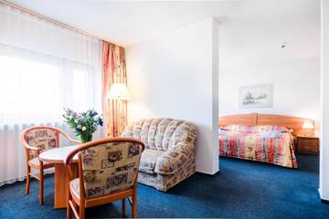 Фото номера Полулюкс Отель Sangate Hotel Airport г. Варшава 2