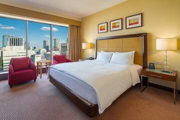 Фото номера Номер с кроватью размера «king-size» Отель Hilton Warsaw Hotel г. Варшава 10