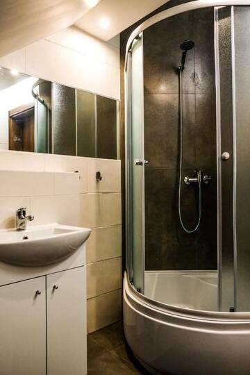Фото номера Двухместный номер с 1 кроватью Гостевой дом Villa 37b Bed and Breakfast г. Варшава 4