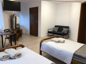 Фото номера Двухместный номер с 1 кроватью, вид на сад Гостевой дом Villa 37b Bed and Breakfast г. Варшава 2